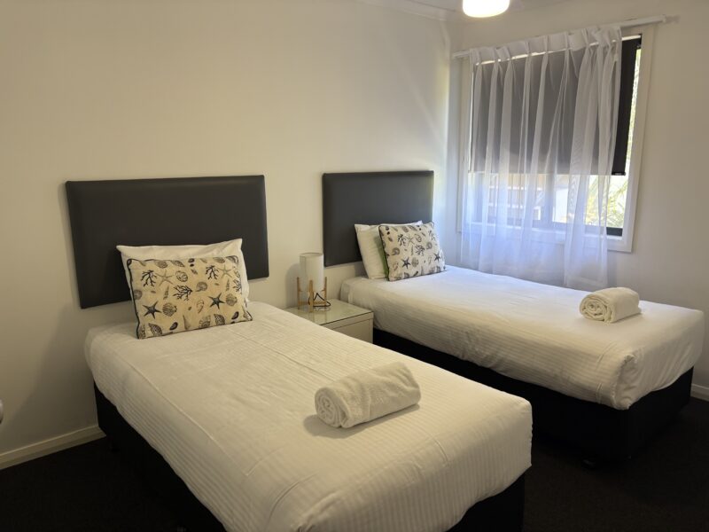 2nd bedroom